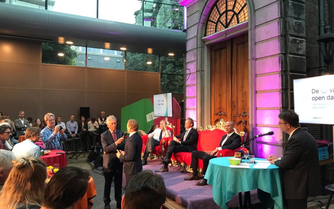 Verslag Reuring!Café #95 | Wat gebeurt er met mijn data? | 24 september
